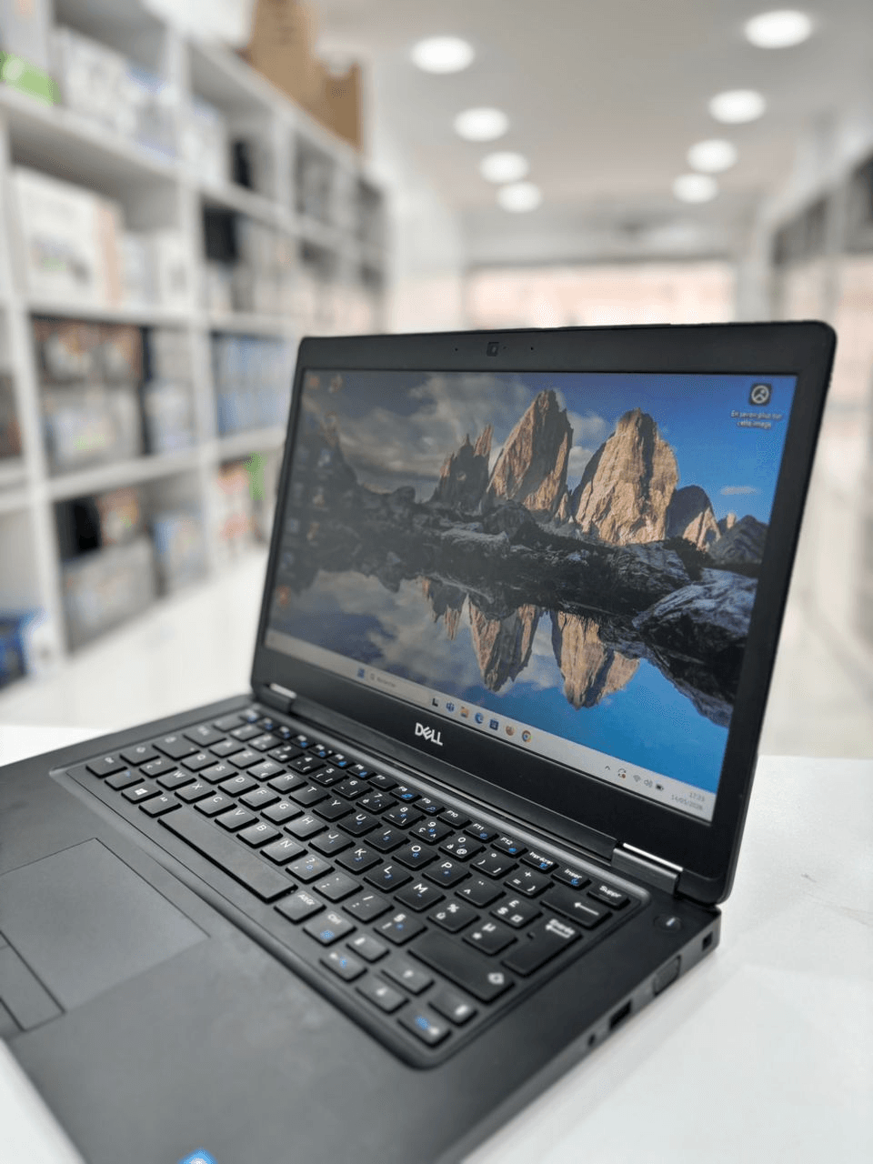 DELL LATITUDE 5490 — miniature 3