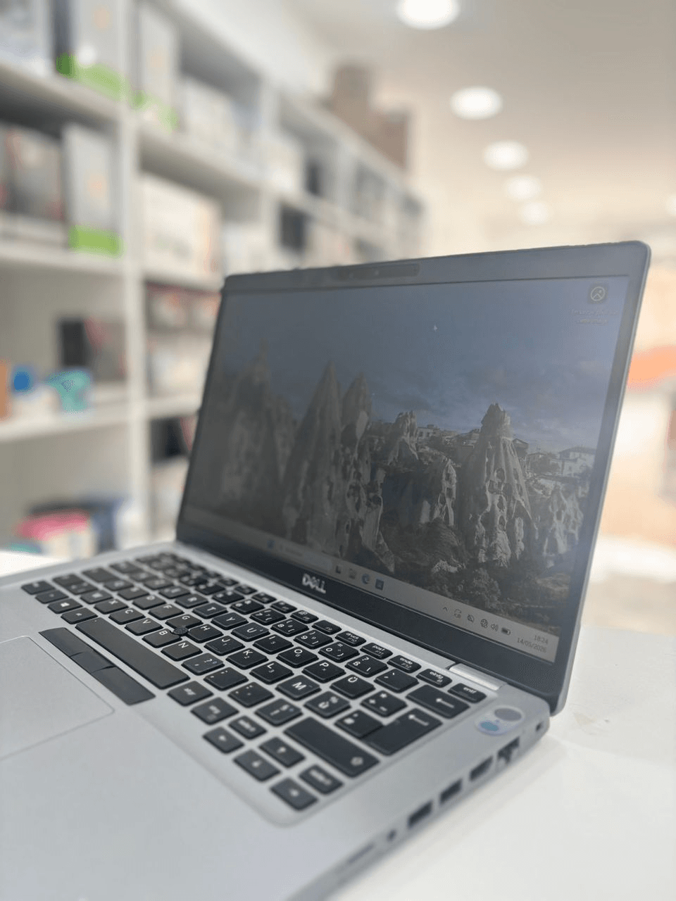 DELL LATITUDE 5410 i7 — miniature 3